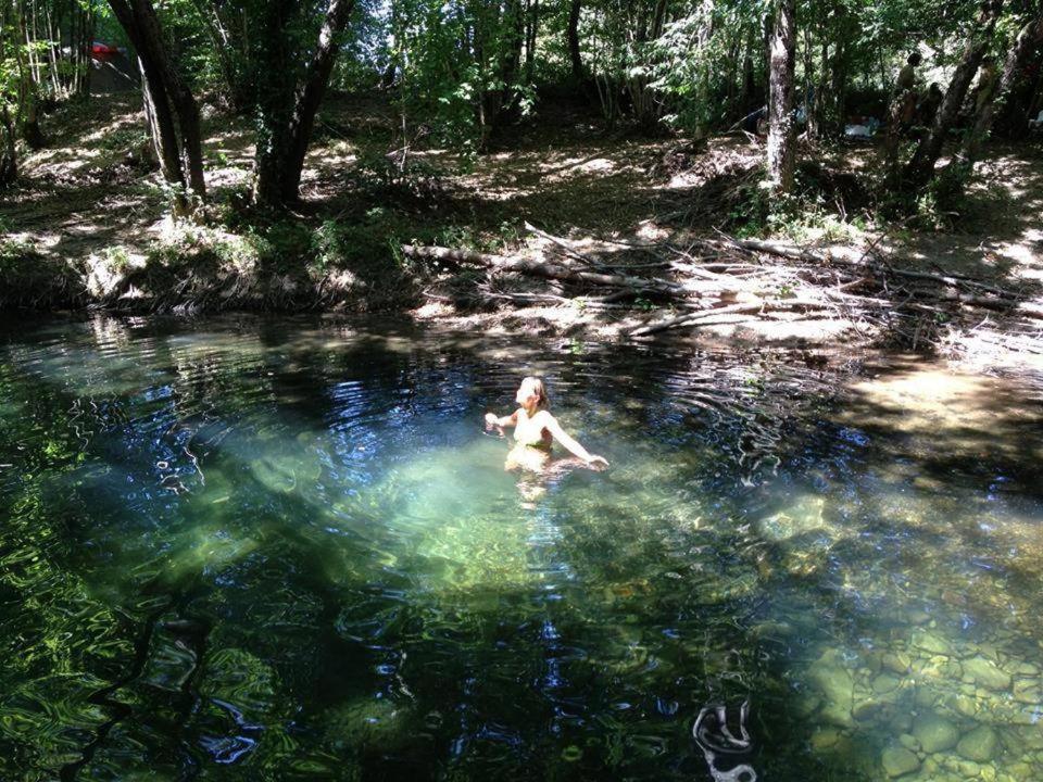 הוילה רוקסטראדה La Grotta Nel Borgo מראה חיצוני תמונה